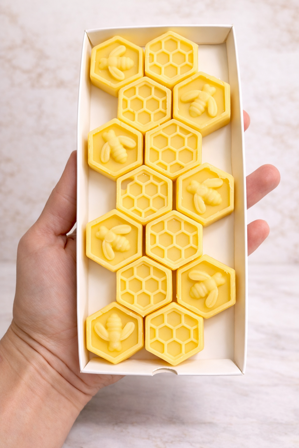 Beeswax Wax Melts – 100% Pure Beeswax Essential Oil Wax Melts Non Toxic 14 count